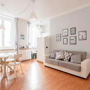 Mazzini 12 Very With Private Garage, Air Conditioning, Wifi, Just 50 Meters From The Rapallo
